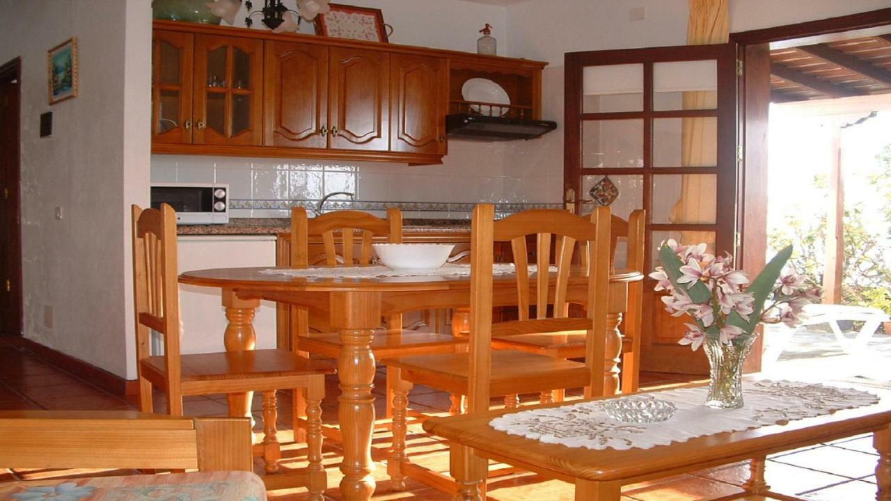 Casa Los Vinedos B Фуэнкальенте-де-ла-Пальма Экстерьер фото